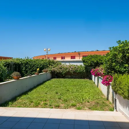 Solidago Aparthotel