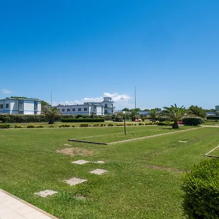 Solidago Aparthotel Tirrenia