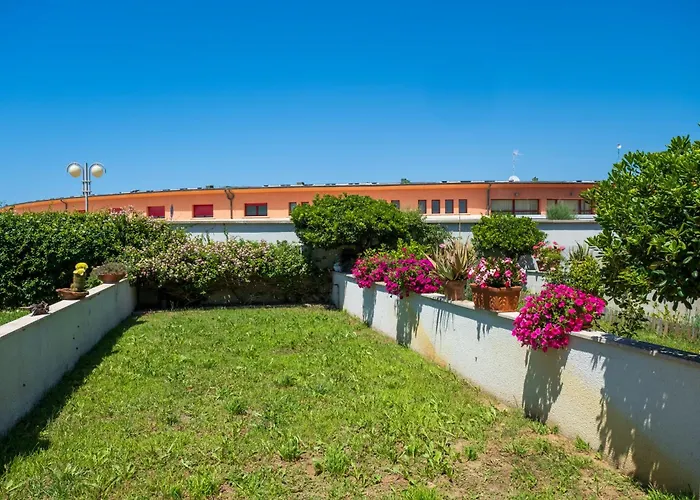 Solidago Aparthotel Tirrenia