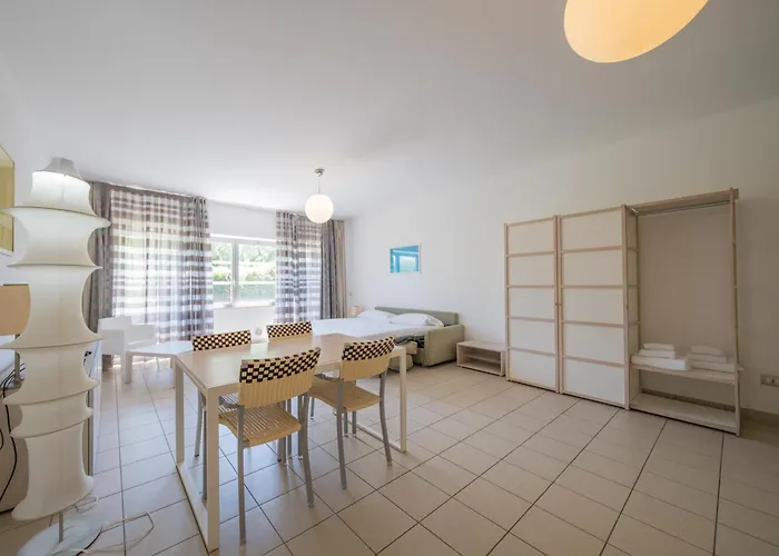 Solidago Aparthotel